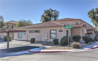 Photo #3: 2746319 Listing 