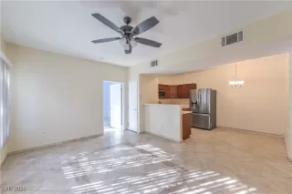 Photo #6: 2746319 Listing 