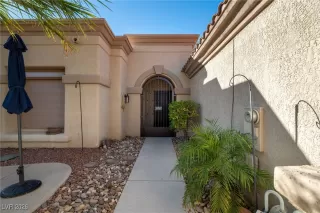 Photo #3: 2746334 Listing 