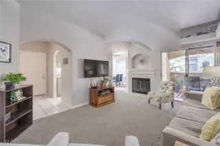 Photo #3: 2746339 Listing 