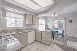 Photo #4: 2746339 Listing 