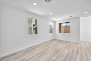 Photo #1: 2746344 Listing 