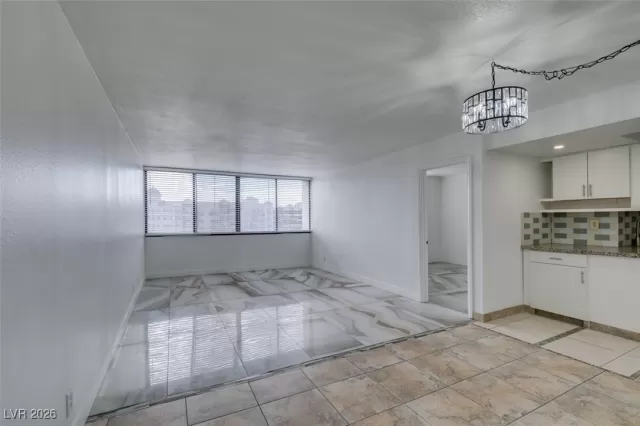 MLS: 2746367 Condo For Sale