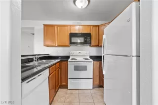 Photo #4: 2746382 Listing 