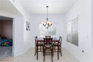 Photo #6: 2746393 Listing