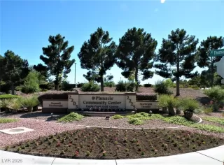 Photo #6: 2746402 Listing 