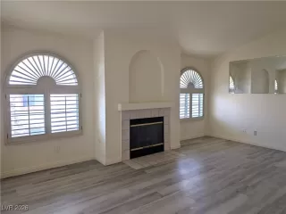 Photo #3: 2746433 Listing 