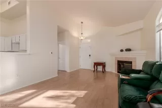 Photo #5: 2746435 Listing 