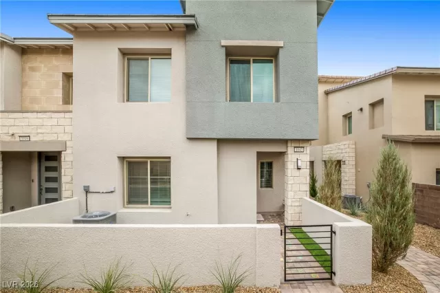 MLS: 2746457 Condo For Sale