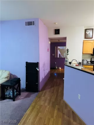 Photo #3: 2746470 Listing