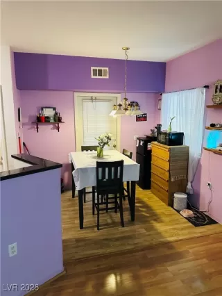 Photo #5: 2746470 Listing