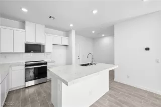 Photo #6: 2746513 Listing 