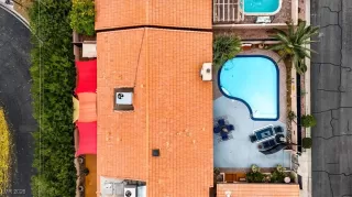 Photo #3: 2746537 Listing