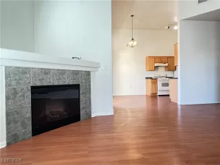 Photo #3: 2746562 Listing