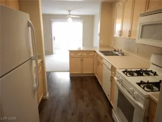 Photo #2: 2746595 Listing 