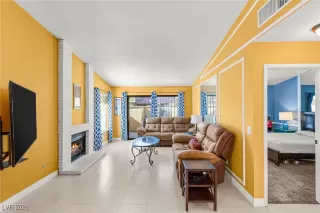 Photo #3: 2746632 Listing 