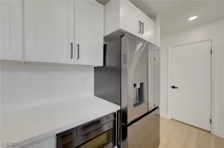 Photo #3: 2746762 Listing 