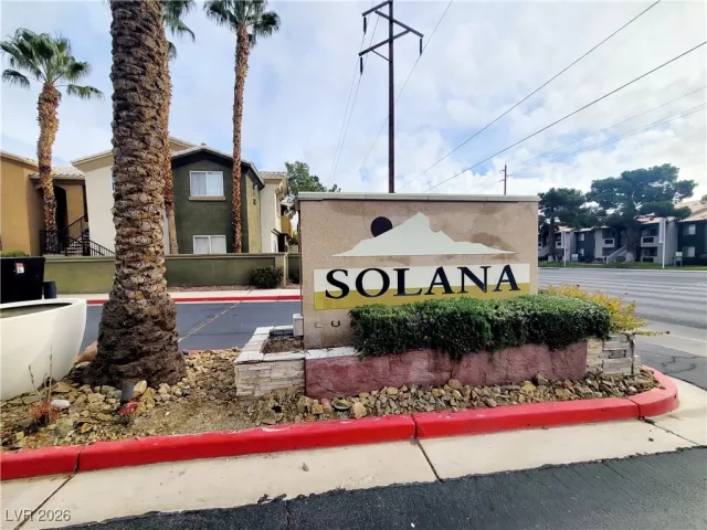 MLS: 2746773 Condo For Sale