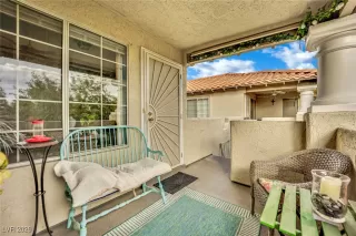 Photo #3: 2746820 Listing