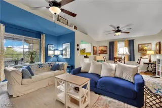 Photo #5: 2746820 Listing