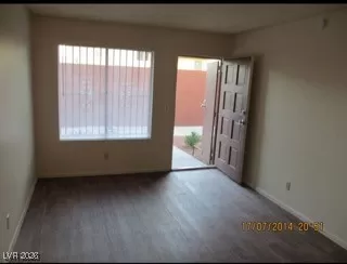 Photo #3: 2746822 Listing 