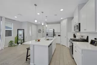 Photo #5: 2746855 Listing 