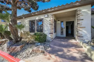 Photo #1: 2746857 Listing 