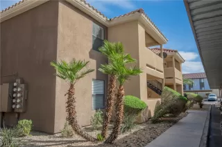 Photo #5: 2746857 Listing 