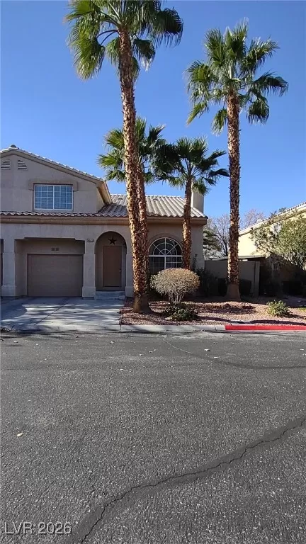 MLS: 2746863 Condo For Sale