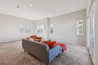 Photo #4: 2746871 Listing 