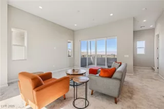 Photo #5: 2746871 Listing 