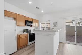 Photo #4: 2746888 Listing 