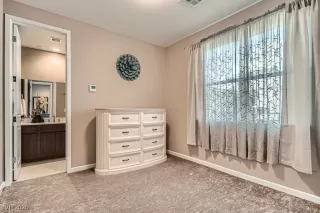 Photo #5: 2746928 Listing 