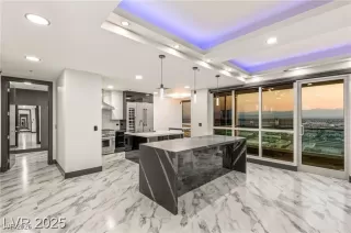 Photo #1: 2746941 Listing