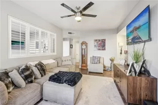 Photo #5: 2746963 Listing 