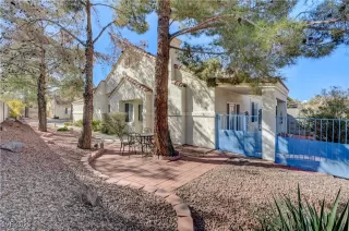 Photo #5: 2746967 Listing 