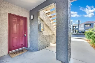 Photo #2: 2746986 Listing