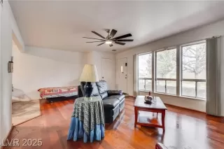 Photo #6: 2747007 Listing 