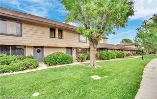 Primary Photo for MLS#: 2747018