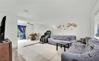 Photo #2: 2747018 Listing 