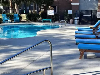 Photo #5: 2747024 Listing 