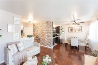 Photo #2: 2747041 Listing 