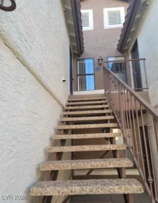 Photo #1: 2747071 Listing 