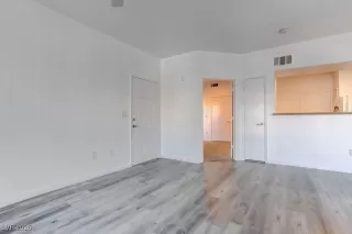 Photo #6: 2747081 Listing 