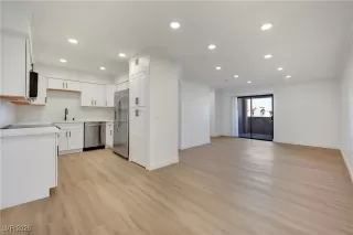 Photo #5: 2747094 Listing 