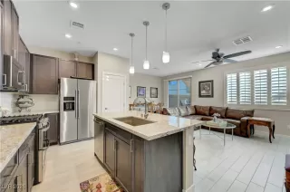 Photo #3: 2747097 Listing 