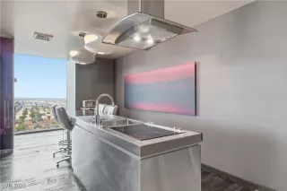 Photo #5: 2747102 Listing 