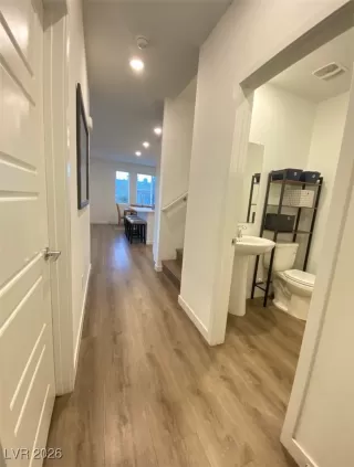 Photo #6: 2747104 Listing