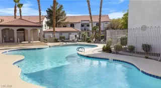 Photo #4: 2747124 Listing 