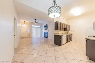 Photo #5: 2747124 Listing 